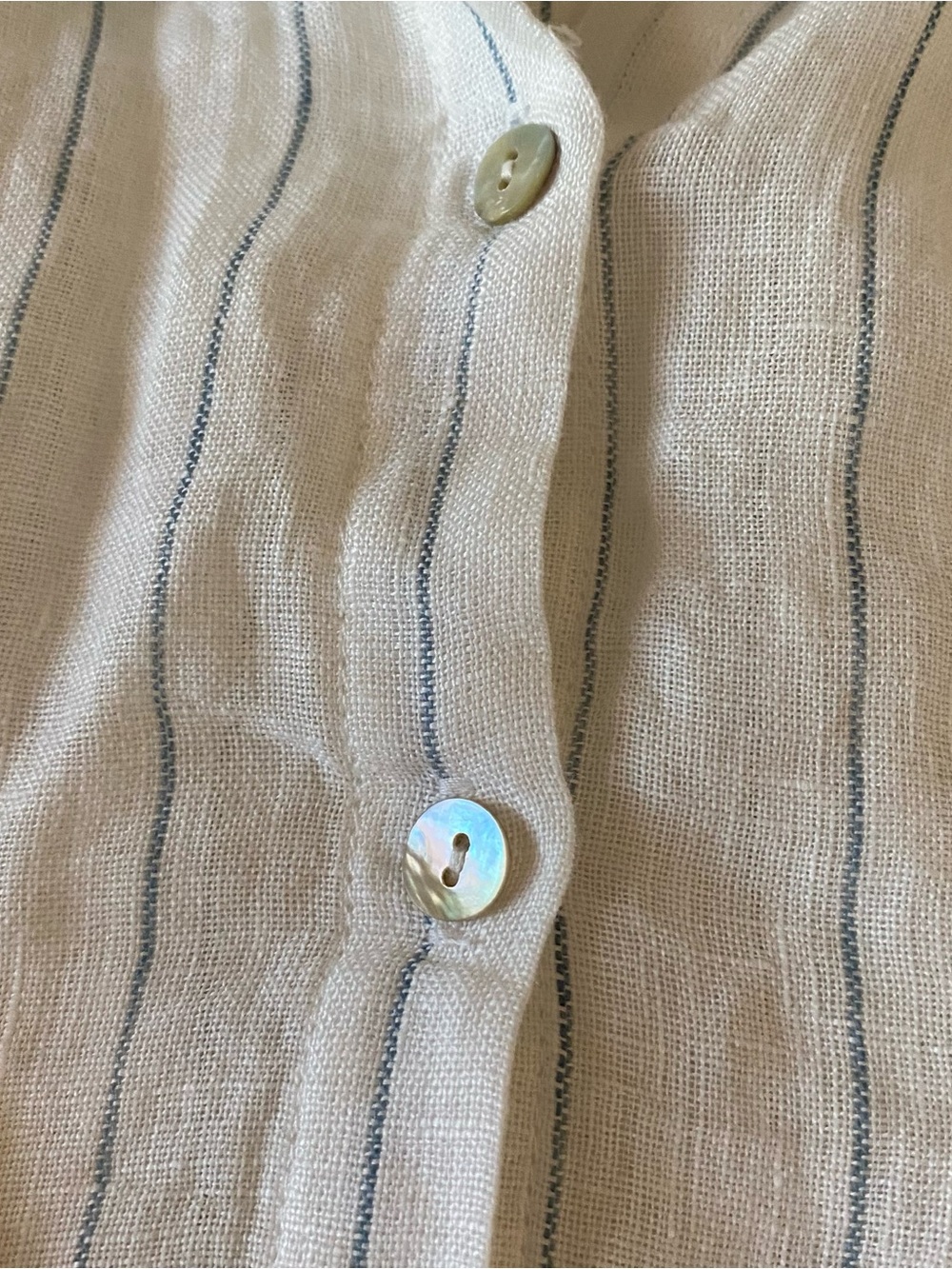 Women’s 100% Linen Button-Up Shirt - Picture 3 of 7